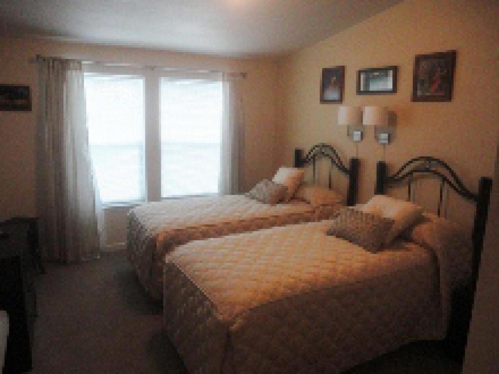 Amber Lights Bed And Breakfast (Adults Only) ポート・タウンゼンド 部屋 写真